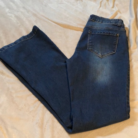 Kensie Jeans Daring High Rise Flare - Picture 1 of 5